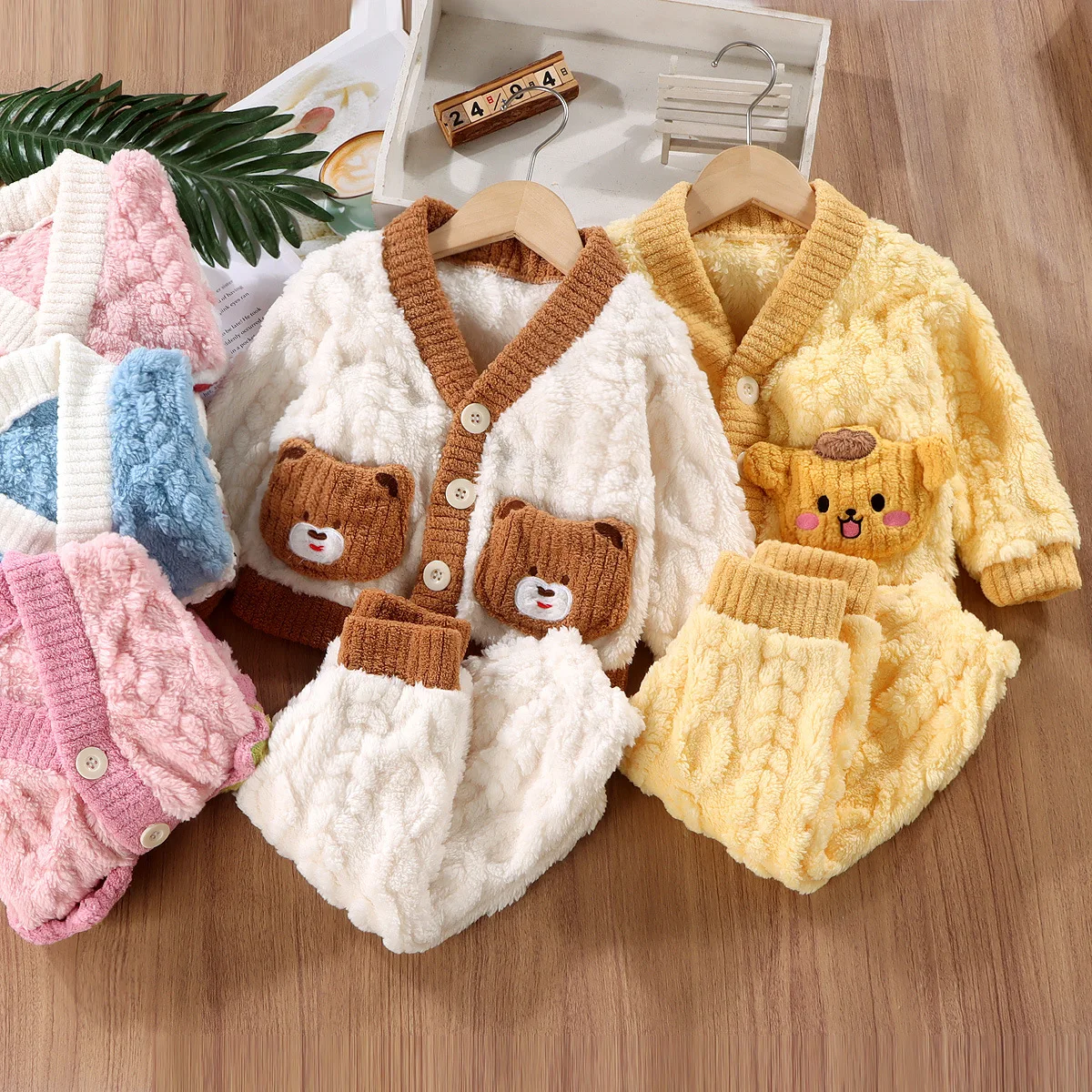 ชุดนอนผ้าสักหลาดสำหรับเด็กชุดน - Winter Clothing For 1 Year Old Girl บทวิจารณ์และราคา